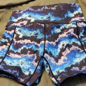 CVG storm shorts 5" EUC